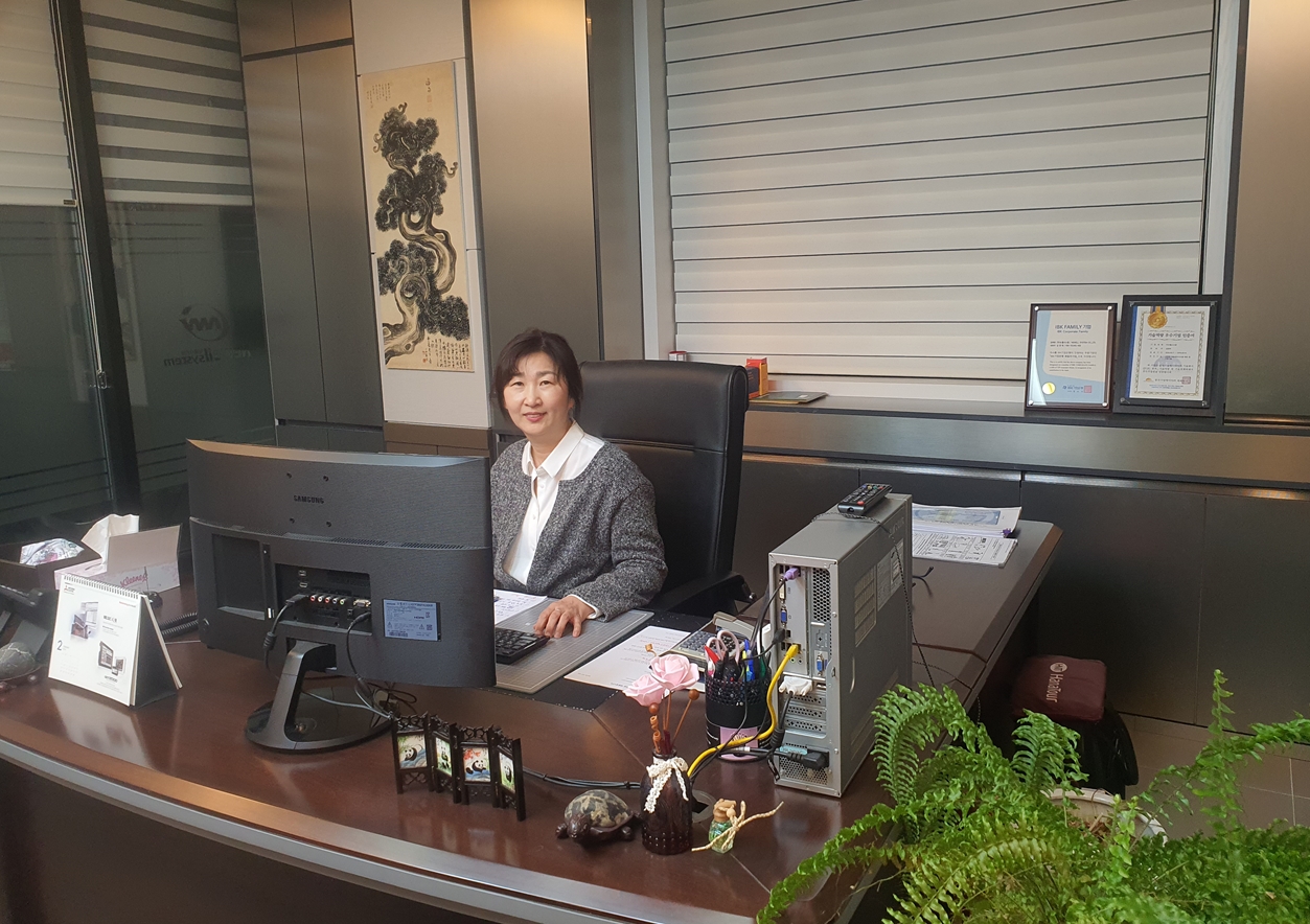 대표이사 김영희