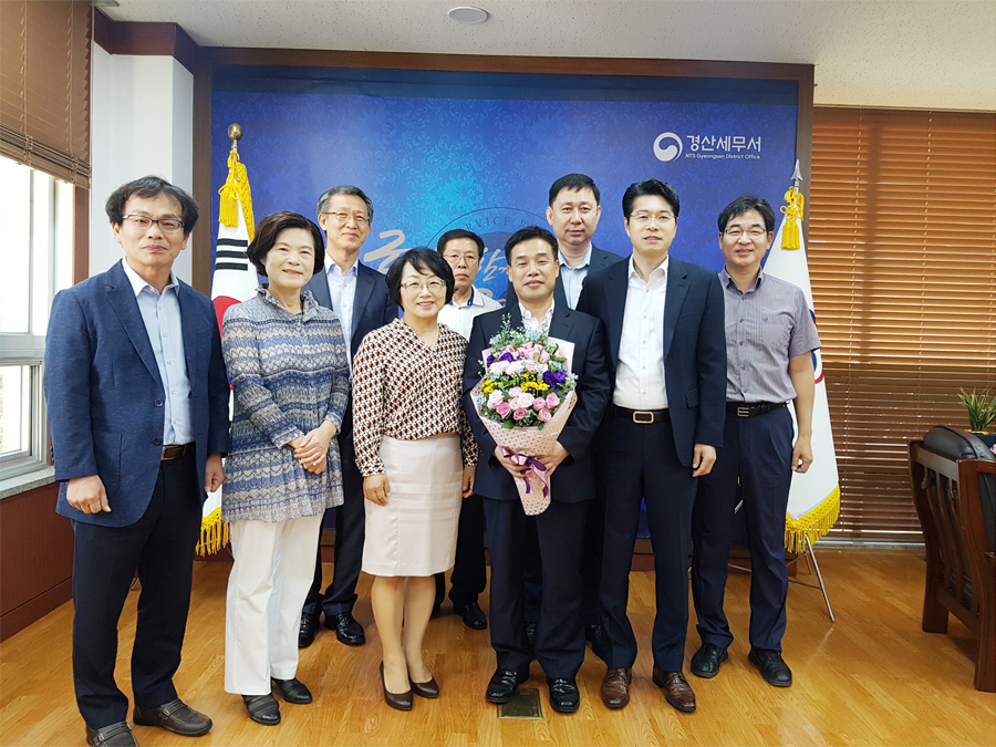 사무관 승진 내정자와 함께