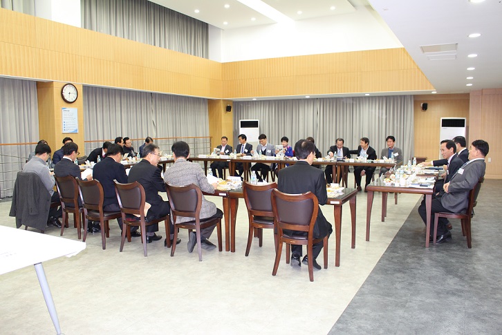 사진1) 세정협의회 회의 모습